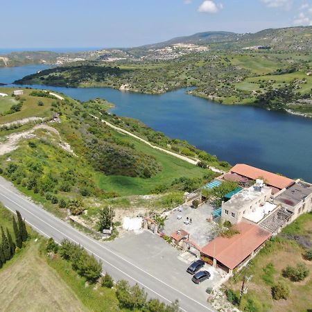 Studio With View In Polis Area Simou Exteriér fotografie