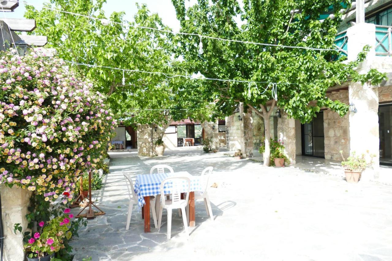 Studio With View In Polis Area Simou Exteriér fotografie